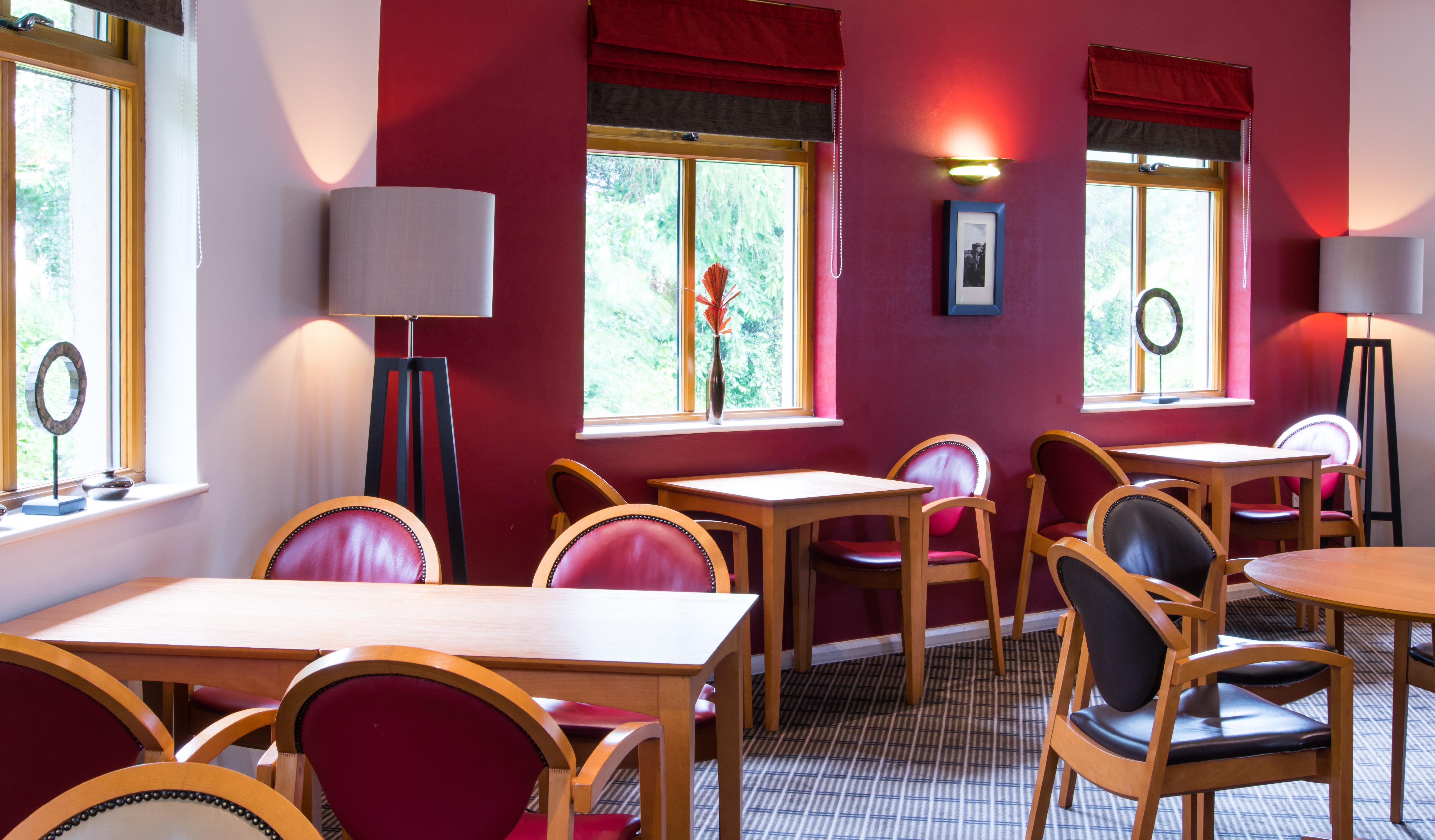 Holiday Inn Express Inverness By Ihg Exterior foto