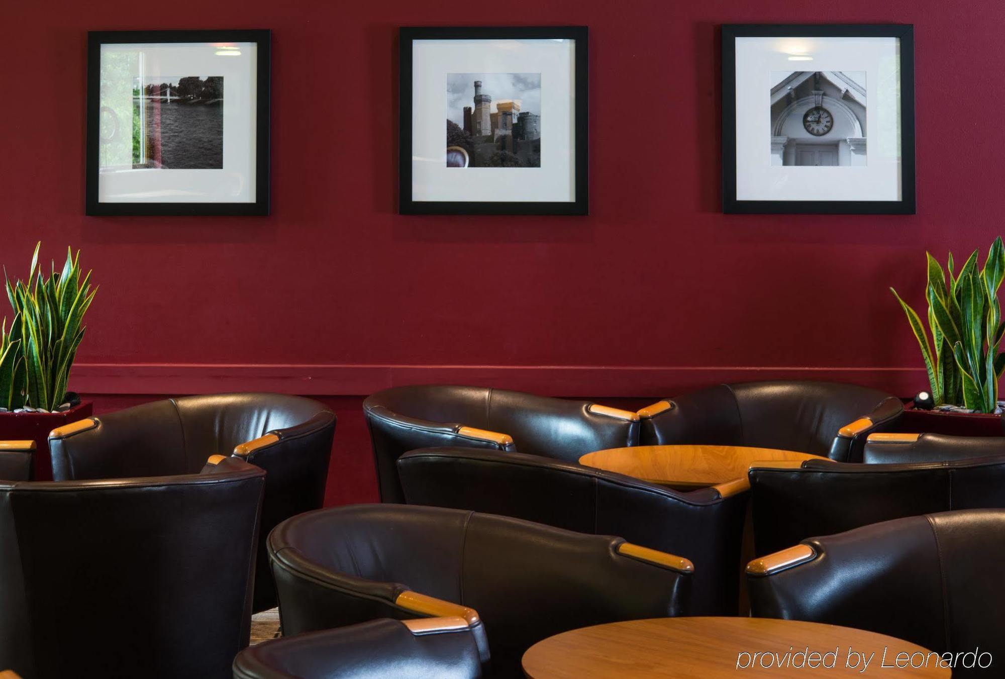 Holiday Inn Express Inverness By Ihg Exterior foto