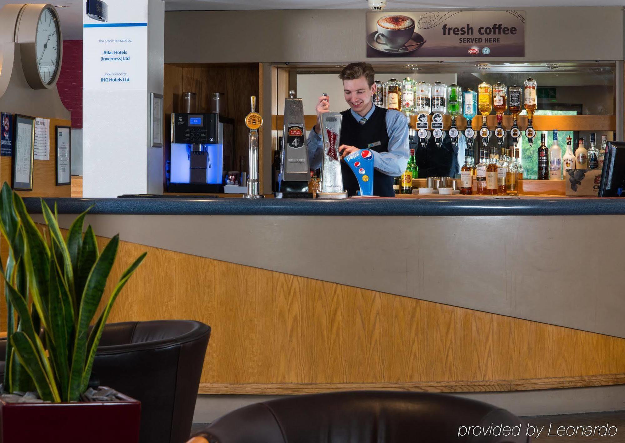 Holiday Inn Express Inverness By Ihg Exterior foto